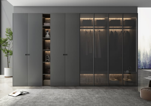 定制衣柜與成品衣柜有什么區(qū)別?定制衣柜有啥優(yōu)勢(shì)?